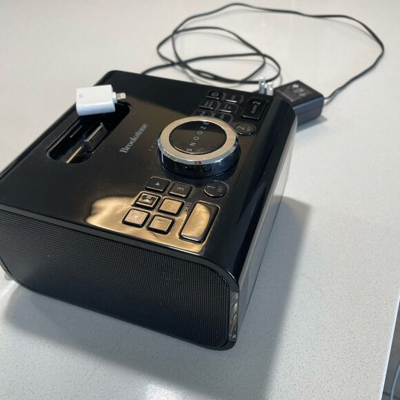 Brookstone AM/FM clock radio - Picture 5 of 6